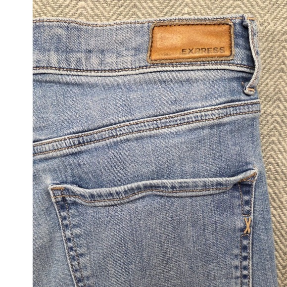Express Mom Jean Super High Rise Light Wash Denim Women's Size 4R - Picture 8 of 8